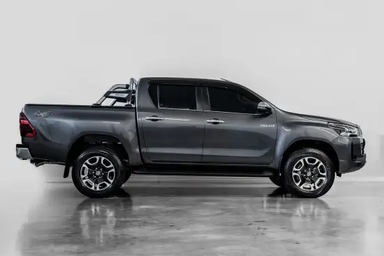 TOYOTA-HILUX-2024