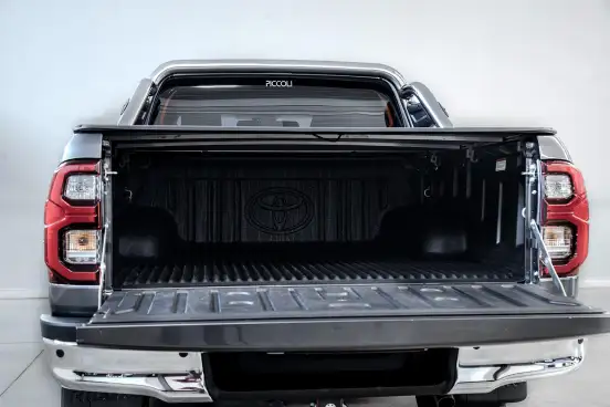 TOYOTA-HILUX-2024