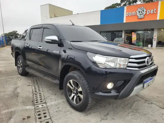 TOYOTA-HILUX-2016
