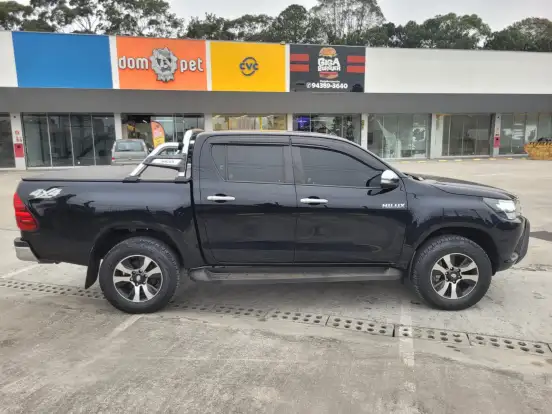 TOYOTA-HILUX-2.8 SR 4X4 CD 16V DIESEL 4P AUTOMÁTICO TOYOTA-HILUX-2016