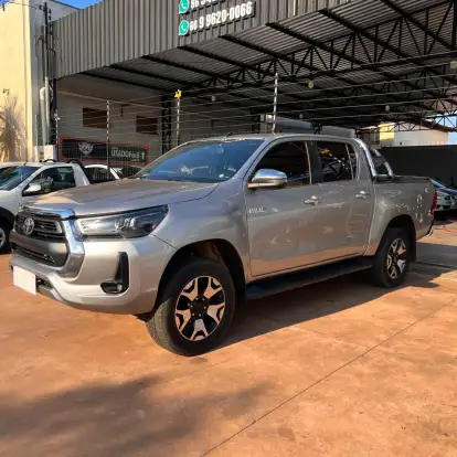 TOYOTA-HILUX-2020