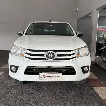 TOYOTA-HILUX-2018