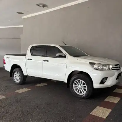 TOYOTA-HILUX-2.8 STD 4X4 CD 16V DIESEL 4P MANUAL TOYOTA-HILUX-2018