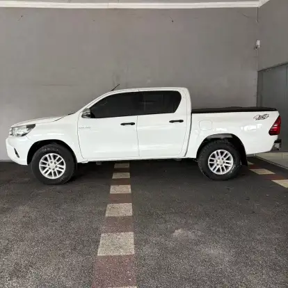 TOYOTA-HILUX-2.8 STD 4X4 CD 16V DIESEL 4P MANUAL TOYOTA-HILUX-2018