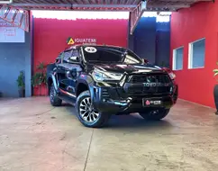 TOYOTA HILUX 2.8 D-4D TURBO DIESEL CD GR-S 4X4 AUTOMÁTICO TOYOTA HILUX 2.8 D-4D TURBO DIESEL CD GR-S 4X4 AUTOMÁTICO