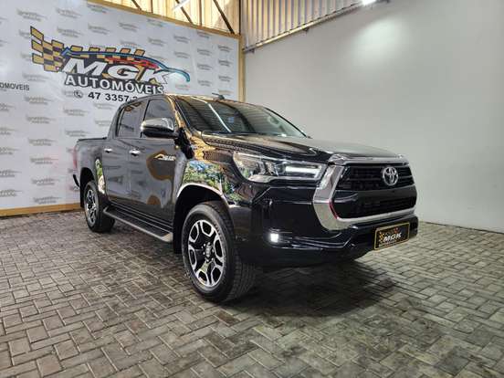 TOYOTA-HILUX-2024