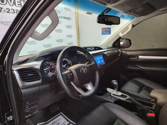TOYOTA-HILUX-2024