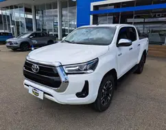 TOYOTA HILUX 2.8 D-4D TURBO DIESEL CD SRV 4X4 AUTOMÁTICO TOYOTA HILUX 2.8 D-4D TURBO DIESEL CD SRV 4X4 AUTOMÁTICO