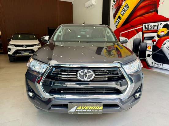 TOYOTA-HILUX-2024