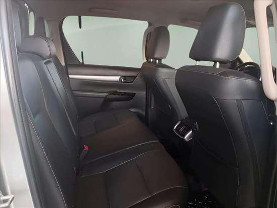 TOYOTA-HILUX-2022