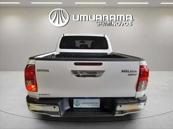 TOYOTA-HILUX-2.8 D-4D TURBO DIESEL CD SRV 4X4 AUTOMÁTICO TOYOTA-HILUX-2023