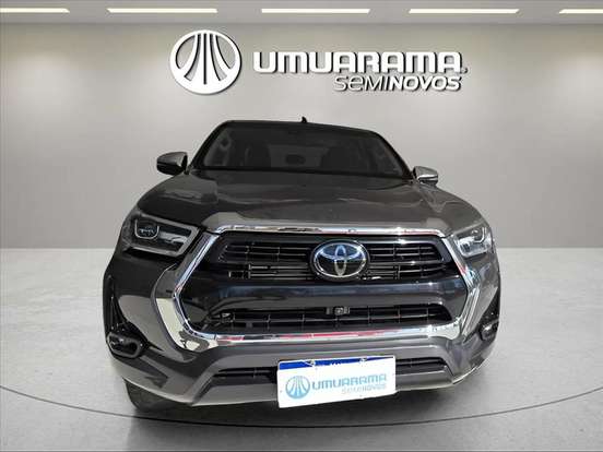 TOYOTA-HILUX-2.8 D-4D TURBO DIESEL CD SRX 4X4 AUTOMÁTICO TOYOTA-HILUX-2023