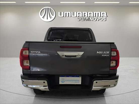 TOYOTA-HILUX-2.8 D-4D TURBO DIESEL CD SRX 4X4 AUTOMÁTICO TOYOTA-HILUX-2023