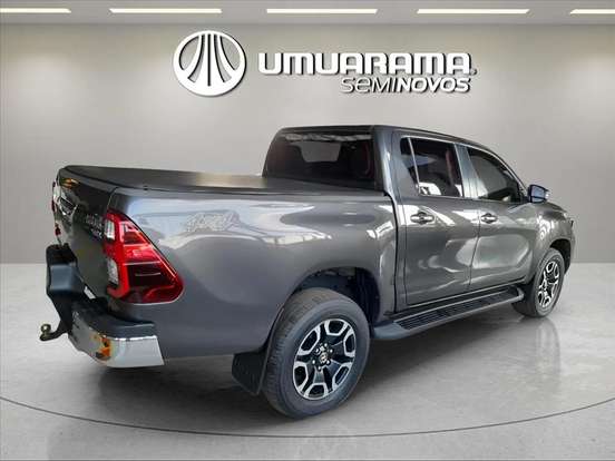 TOYOTA-HILUX-2021