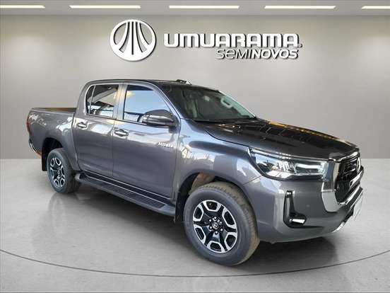TOYOTA-HILUX-2021