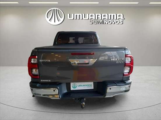TOYOTA-HILUX-2.8 D-4D TURBO DIESEL CD SRX 4X4 AUTOMÁTICO TOYOTA-HILUX-2021