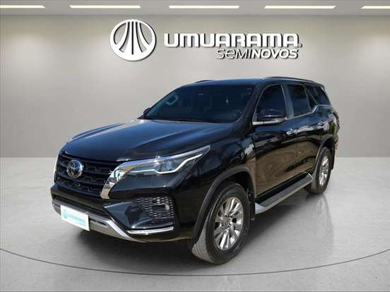 TOYOTA-HILUX-2.8 D-4D TURBO DIESEL CD SRX 4X4 AUTOMÁTICO TOYOTA-HILUX-2021