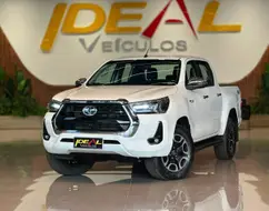 TOYOTA HILUX 2.8 D-4D TURBO DIESEL CD SRX LIMITED 4X4 AUTOMÁTICO TOYOTA HILUX 2.8 D-4D TURBO DIESEL CD SRX LIMITED 4X4 AUTOMÁTICO