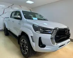 TOYOTA HILUX 2.8 D-4D TURBO DIESEL CD SRX PLUS 4X4 AUTOMÁTICO TOYOTA HILUX 2.8 D-4D TURBO DIESEL CD SRX PLUS 4X4 AUTOMÁTICO