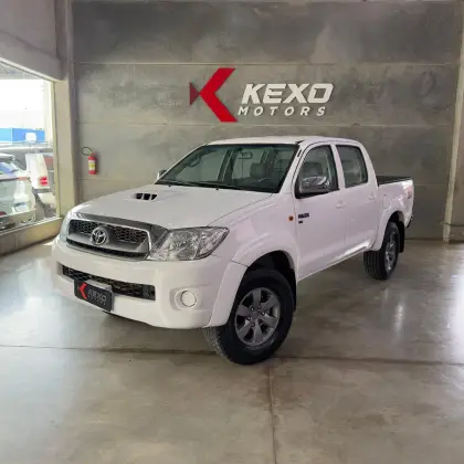 TOYOTA HILUX 3.0 SRV 4X4 CD 16V TURBO INTERCOOLER DIESEL 4P AUTOMÁTICO