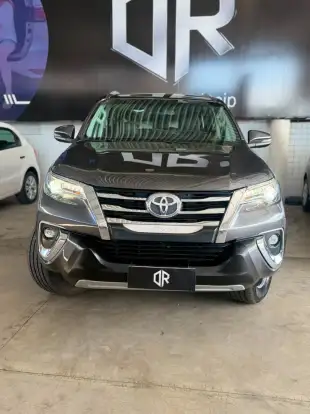 TOYOTA-HILUX SW4-2018