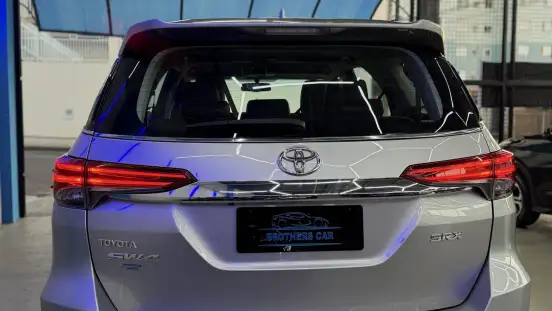 TOYOTA-HILUX SW4-2018