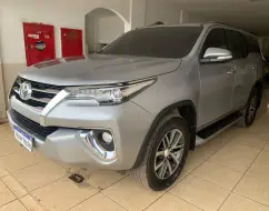 TOYOTA HILUX SW4 2.8 SRX 4X4 7 LUGARES 16V TURBO INTERCOOLER DIESEL 4P AUTOMÁTICO TOYOTA HILUX SW4 2.8 SRX 4X4 7 LUGARES 16V TURBO INTERCOOLER DIESEL 4P AUTOMÁTICO