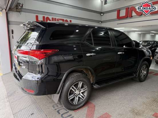 TOYOTA-HILUX SW4-2.7 SRV 7 LUGARES 4X2 16V FLEX 4P AUTOMÁTICO TOYOTA-HILUX SW4-2019