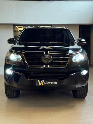 TOYOTA-HILUX SW4-2018