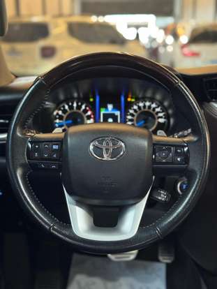 TOYOTA-HILUX SW4-2.7 SRV 7 LUGARES 4X2 16V FLEX 4P AUTOMÁTICO TOYOTA-HILUX SW4-2018
