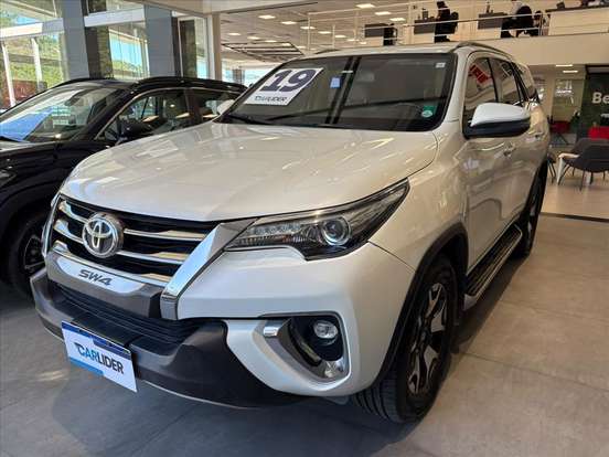 TOYOTA-HILUX SW4-2018