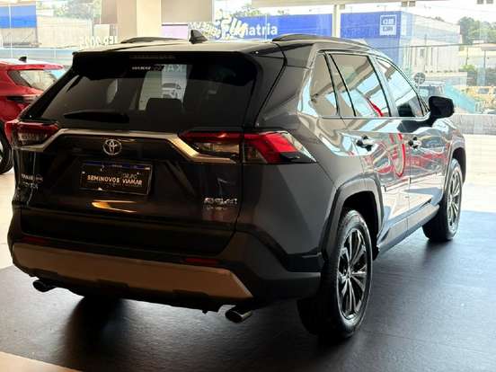 TOYOTA-RAV4-2025