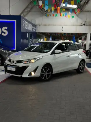 TOYOTA YARIS 1.5 16V FLEX XLS MULTIDRIVE TOYOTA YARIS 1.5 16V FLEX XLS MULTIDRIVE