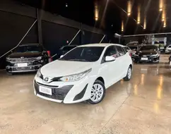 TOYOTA YARIS 1.3 16V FLEX XL LIVE MULTIDRIVE TOYOTA YARIS 1.3 16V FLEX XL LIVE MULTIDRIVE