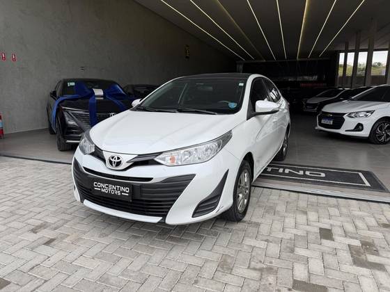 TOYOTA YARIS 1.5 16V FLEX SEDAN XL LIVE MULTIDRIVE