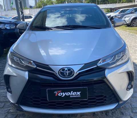 TOYOTA-YARIS-2023