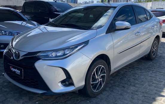 TOYOTA-YARIS-2023