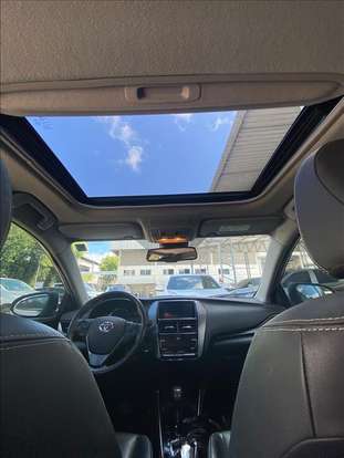 TOYOTA-YARIS-2023