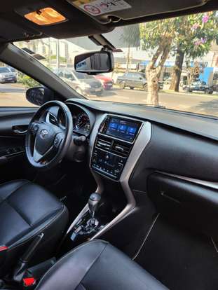 TOYOTA-YARIS-1.5 16V FLEX XS MULTIDRIVE TOYOTA-YARIS-2019