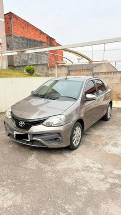 TOYOTA ETIOS 1.5 X SEDAN 16V FLEX 4P AUTOMÁTICO