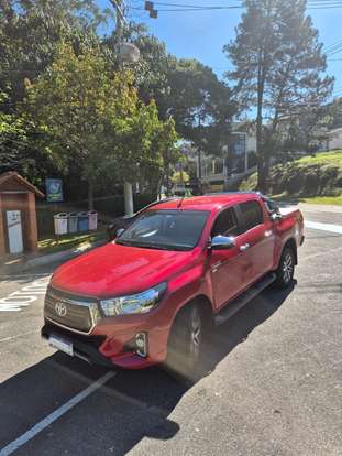 TOYOTA-HILUX-2019