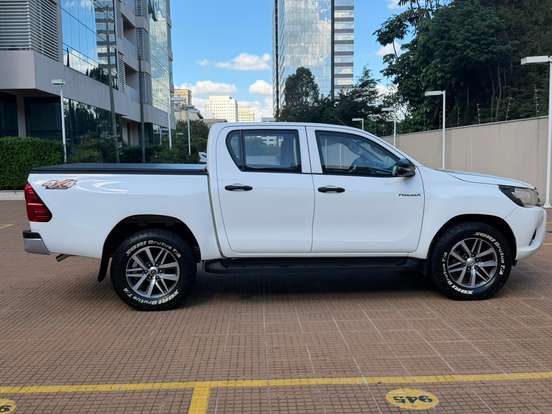 TOYOTA-HILUX-2.8 STD 4X4 CD 16V DIESEL 4P MANUAL TOYOTA-HILUX-2019