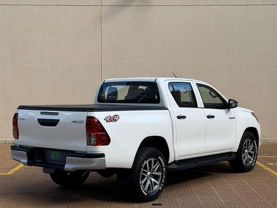 TOYOTA-HILUX-2.8 STD 4X4 CD 16V DIESEL 4P MANUAL TOYOTA-HILUX-2019