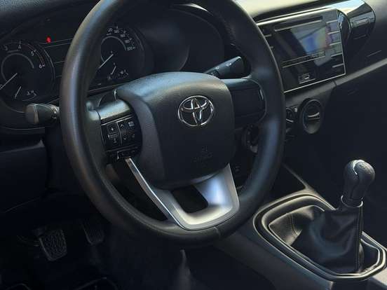 TOYOTA-HILUX-2.8 STD 4X4 CD 16V DIESEL 4P MANUAL TOYOTA-HILUX-2019