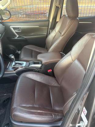 TOYOTA-HILUX SW4-2016