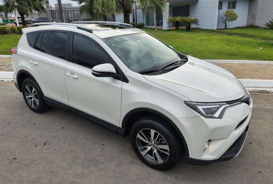 TOYOTA-RAV4-2018