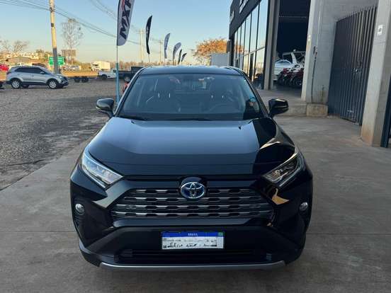 TOYOTA-RAV4-2020