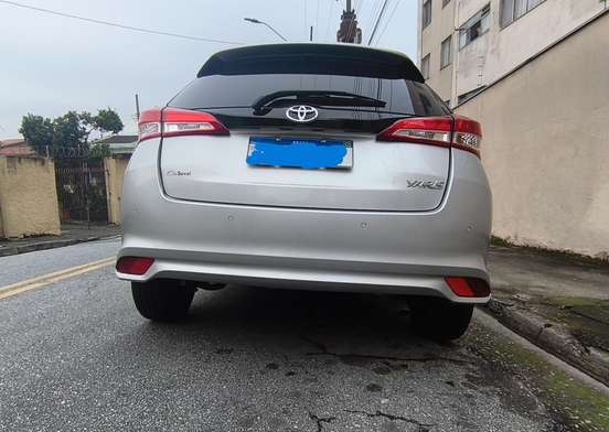 TOYOTA-YARIS-2022