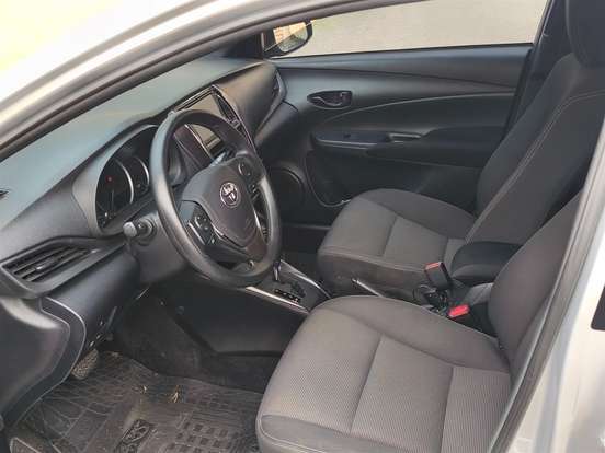 TOYOTA-YARIS-2022