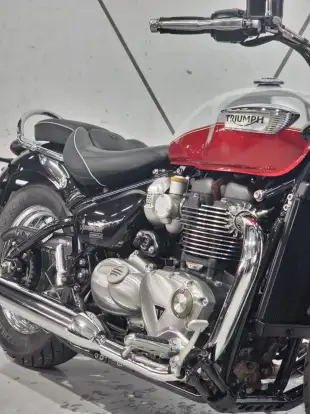 TRIUMPH-BONNEVILLE SPEEDMASTER-2025